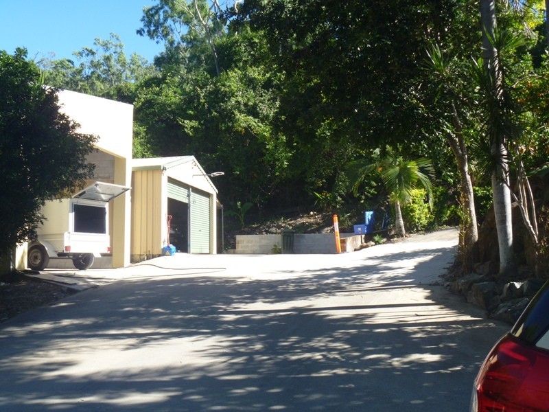 185 Paluma Road, Cannonvale QLD 4802