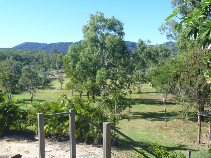 185 Paluma Road, Cannonvale QLD 4802