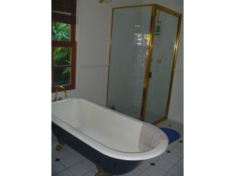 185 Paluma Road, Cannonvale QLD 4802