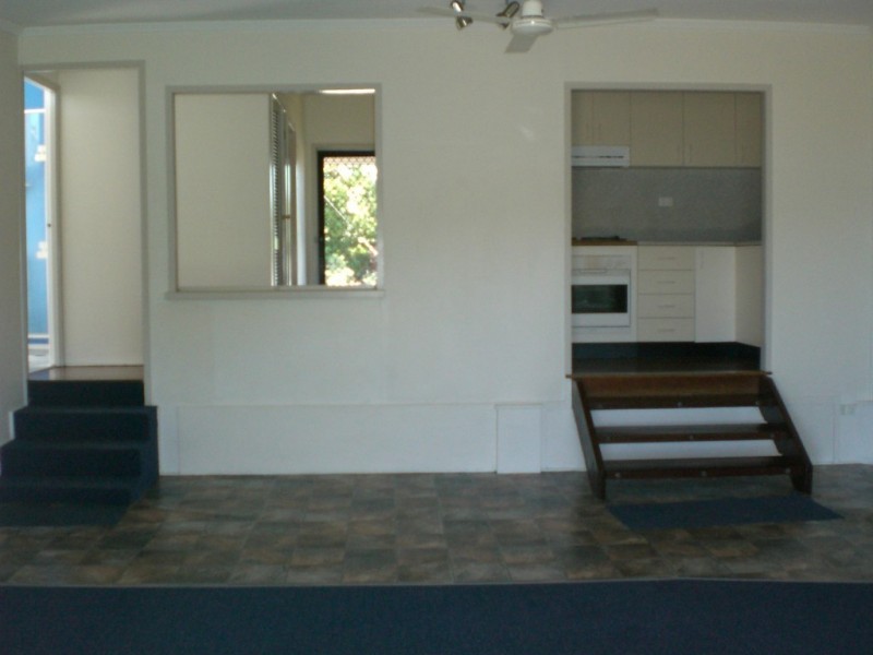 16 Summit Avenue, Airlie Beach QLD 4802