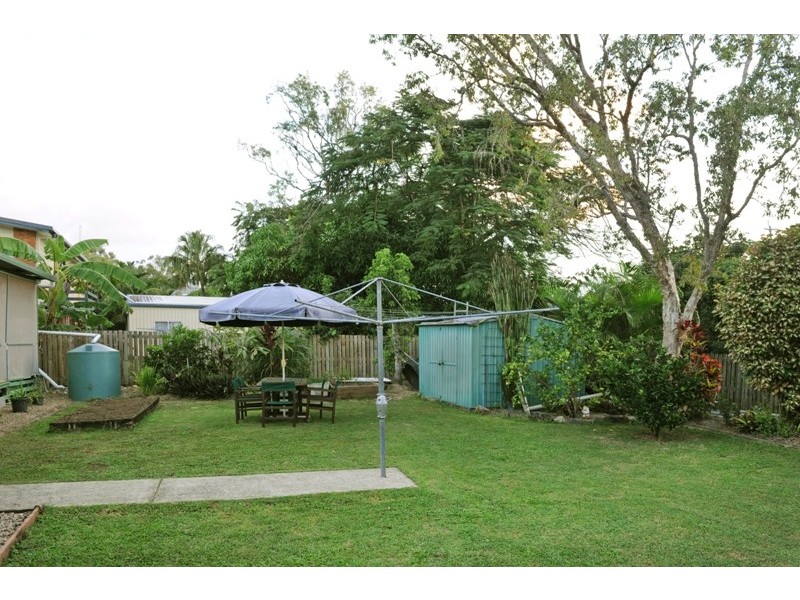 24 Wambiri Street, Cannonvale QLD 4802