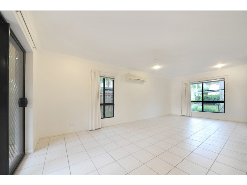 9/16 Beach Road, Cannonvale QLD 4802 the real estate agency Sold