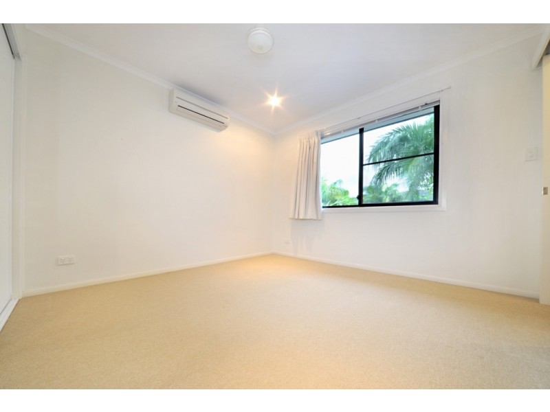 9/16 Beach Road, Cannonvale QLD 4802 the real estate agency Sold