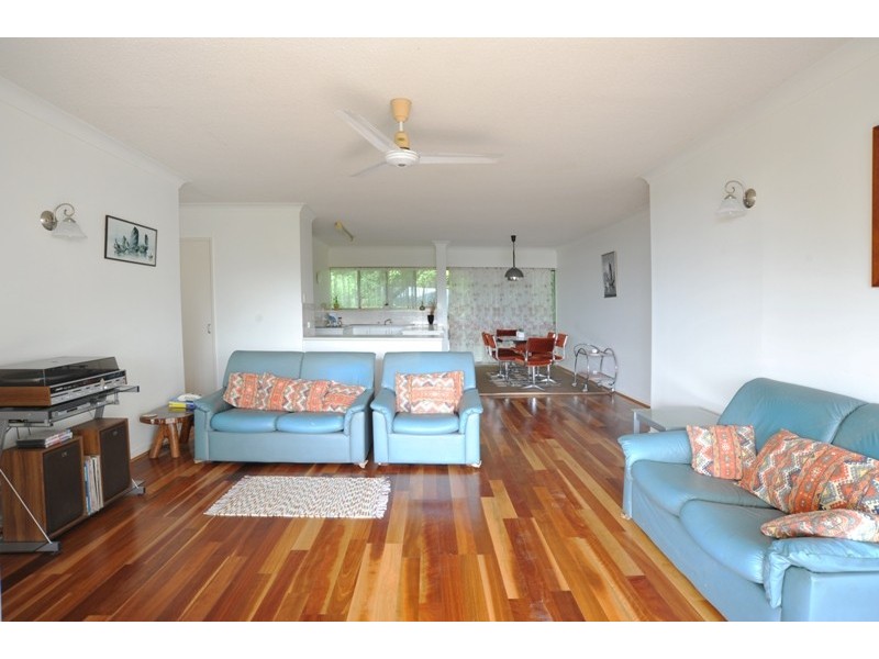 115/2 Eshelby Drive, Cannonvale QLD 4802
