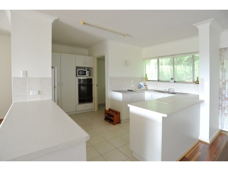 115/2 Eshelby Drive, Cannonvale QLD 4802
