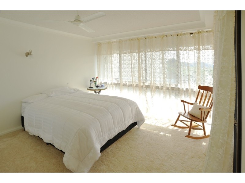 115/2 Eshelby Drive, Cannonvale QLD 4802