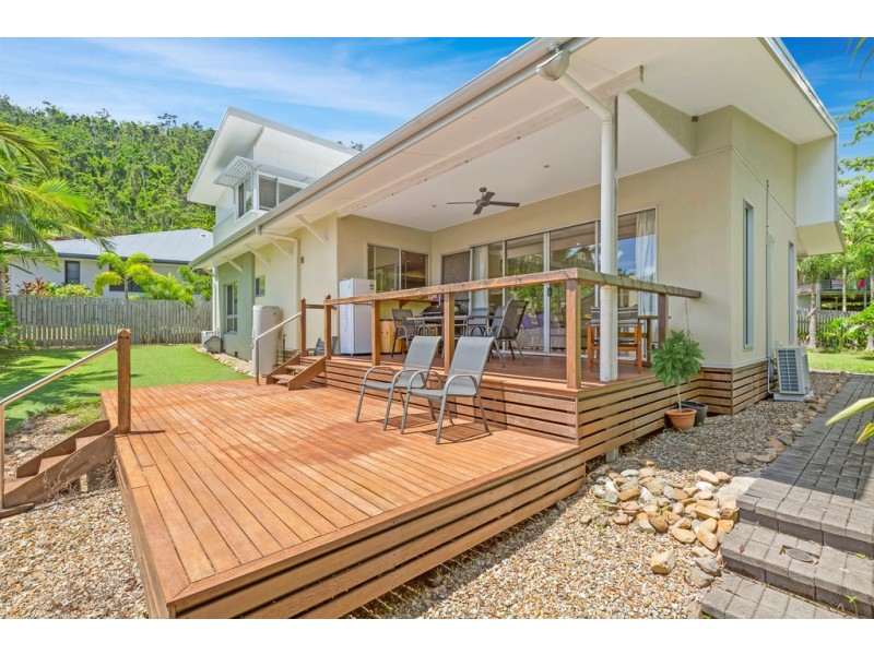 31 Eshelby Drive, Cannonvale QLD 4802