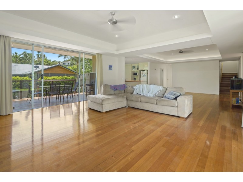 31 Eshelby Drive, Cannonvale QLD 4802