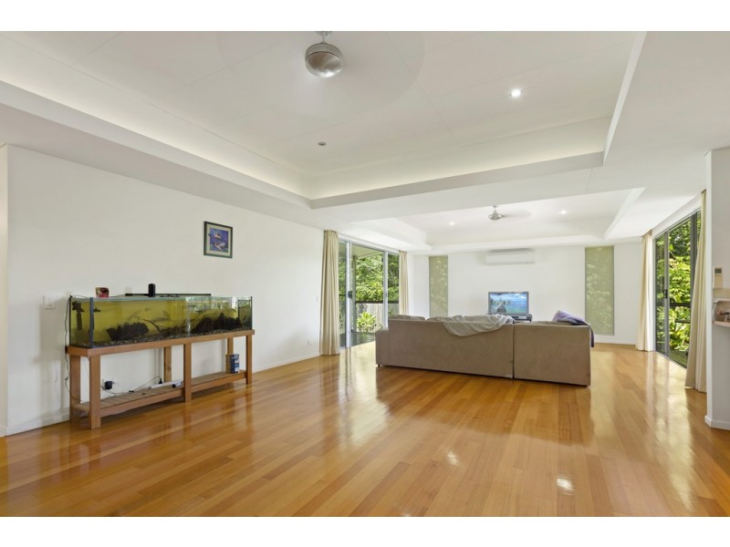 31 Eshelby Drive, Cannonvale QLD 4802