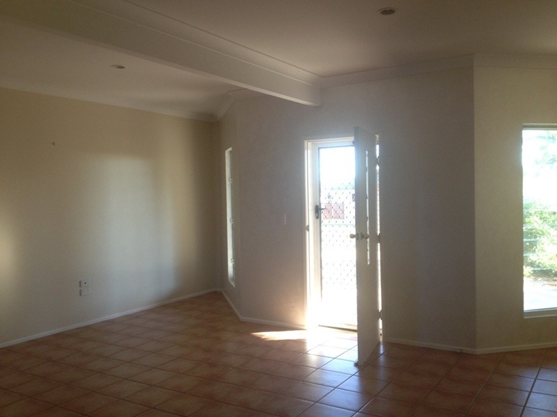 33 Country Road, Cannonvale QLD 4802