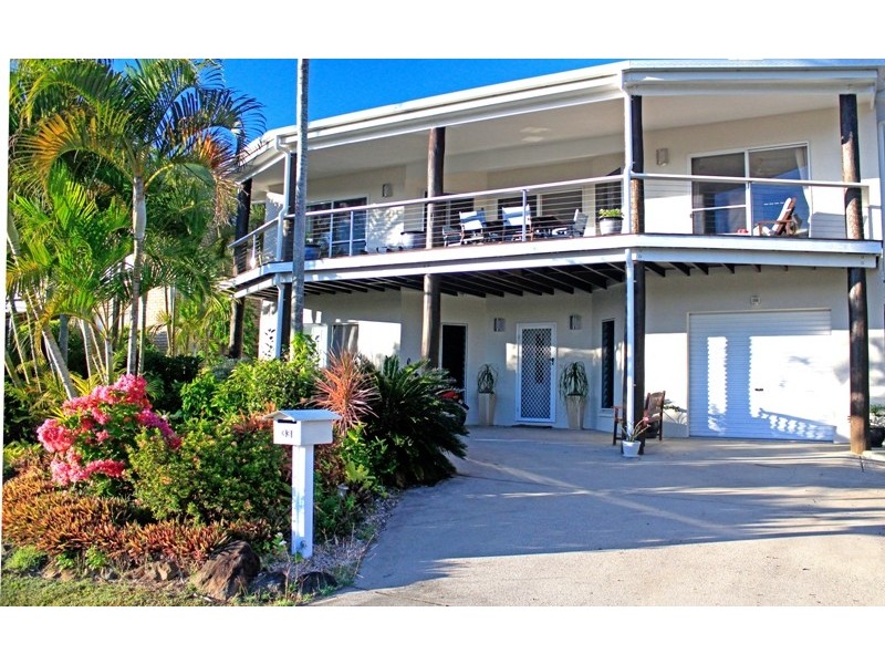 33 Country Road, Cannonvale QLD 4802
