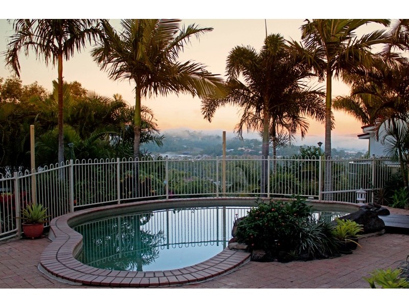 33 Country Road, Cannonvale QLD 4802