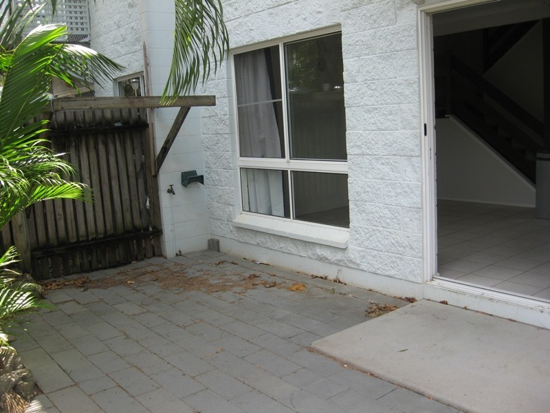 1/6 Erromango Drive, Jubilee Pocket QLD 4802