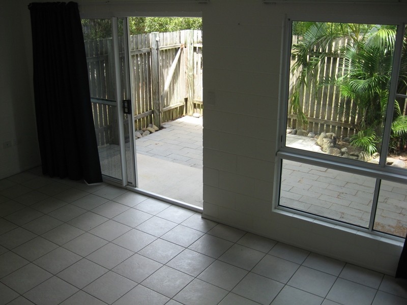 1/6 Erromango Drive, Jubilee Pocket QLD 4802