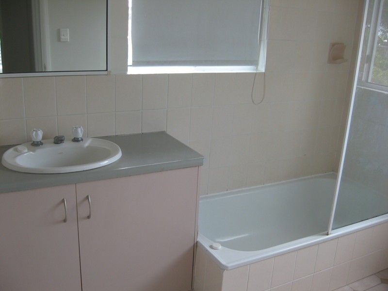 1/6 Erromango Drive, Jubilee Pocket QLD 4802