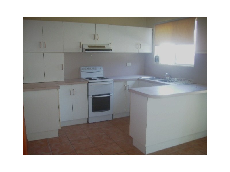 24/11 Island Drive, Cannonvale QLD 4802