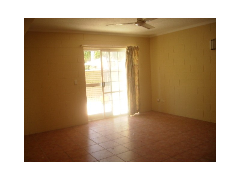 24/11 Island Drive, Cannonvale QLD 4802