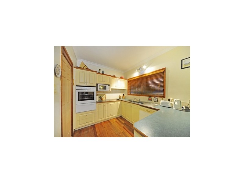 10 Panoramic Court, Cannonvale QLD 4802