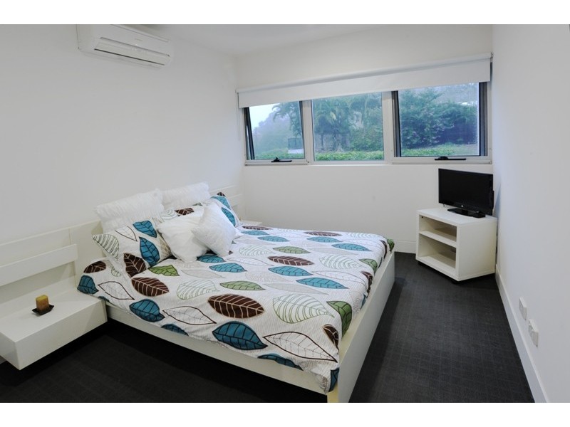 5 Harbour Avenue, Shute Harbour QLD 4802