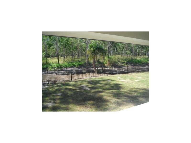 27 Endeavour Circuit, Cannonvale QLD 4802