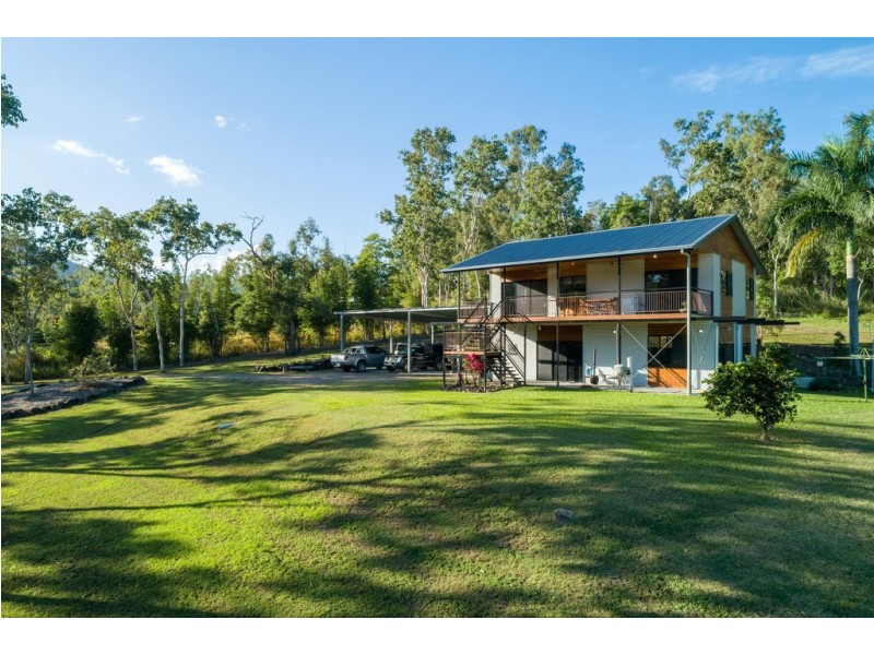 286 Sugarloaf Road, Riordanvale QLD 4800