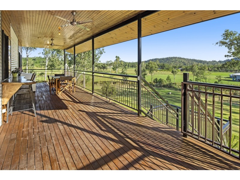 286 Sugarloaf Road, Riordanvale QLD 4800