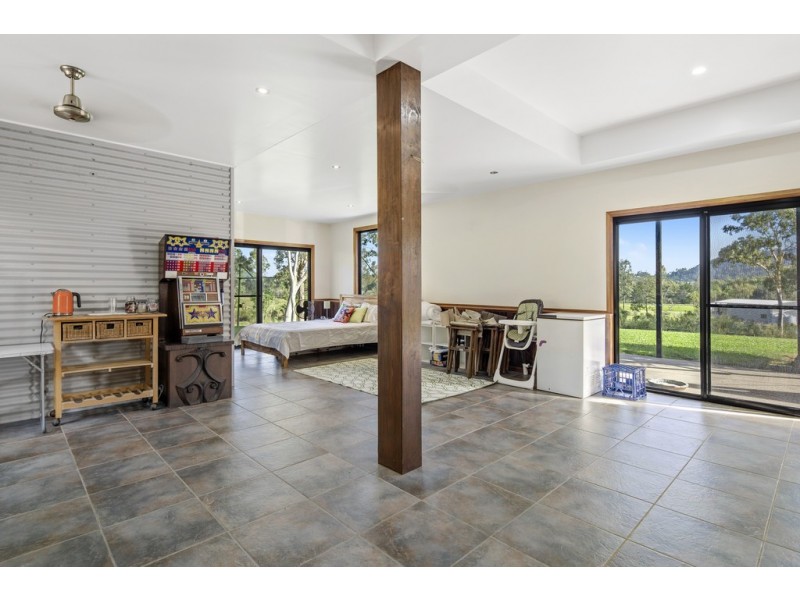 286 Sugarloaf Road, Riordanvale QLD 4800