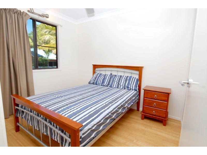 1/9 Pleasant Drive, Cannonvale QLD 4802