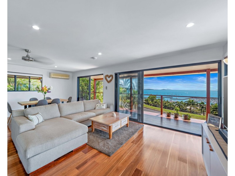 9 Kara Crescent, Airlie Beach QLD 4802