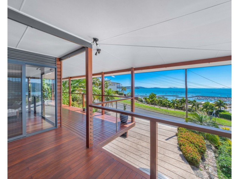 9 Kara Crescent, Airlie Beach QLD 4802
