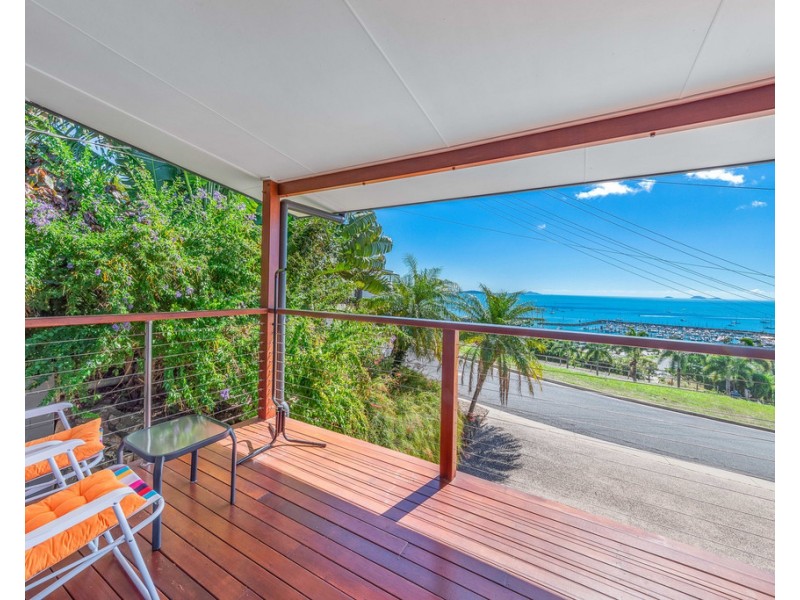 9 Kara Crescent, Airlie Beach QLD 4802