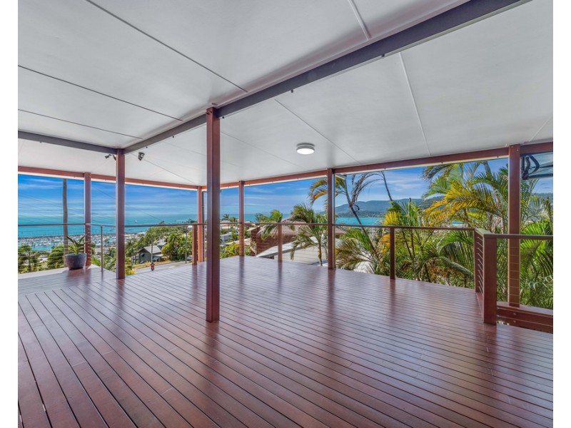 9 Kara Crescent, Airlie Beach QLD 4802