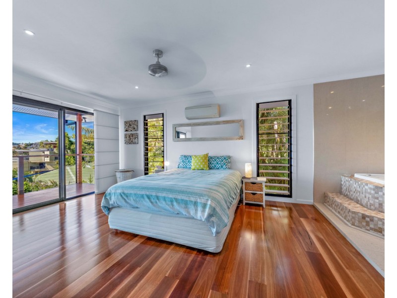 9 Kara Crescent, Airlie Beach QLD 4802