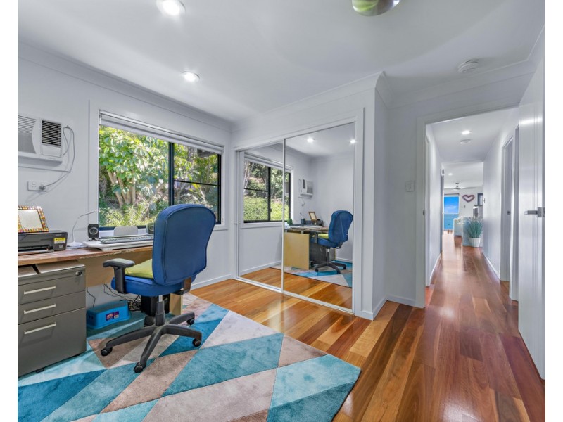 9 Kara Crescent, Airlie Beach QLD 4802