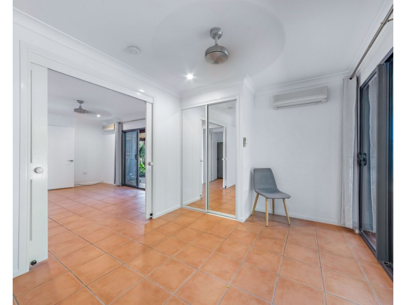 9 Kara Crescent, Airlie Beach QLD 4802