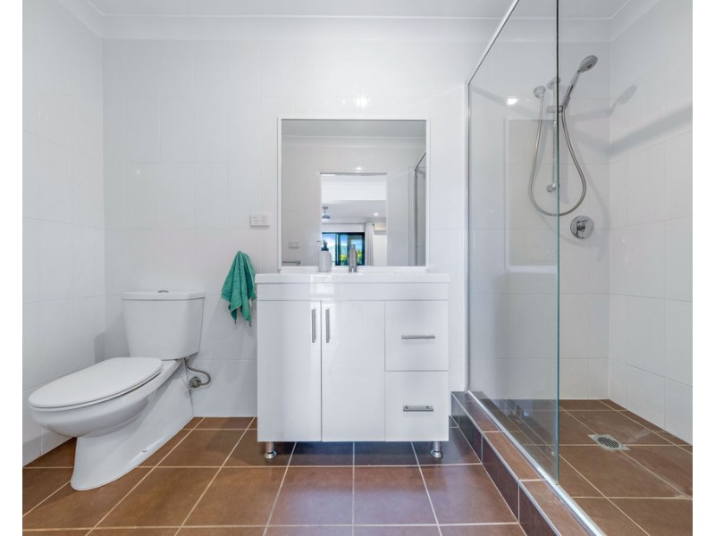 9 Kara Crescent, Airlie Beach QLD 4802