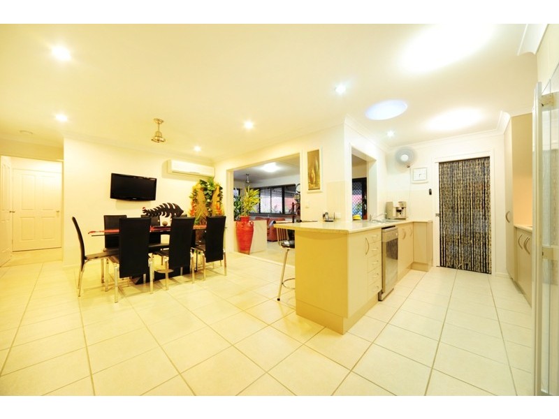 22 Links Drive, Cannonvale QLD 4802