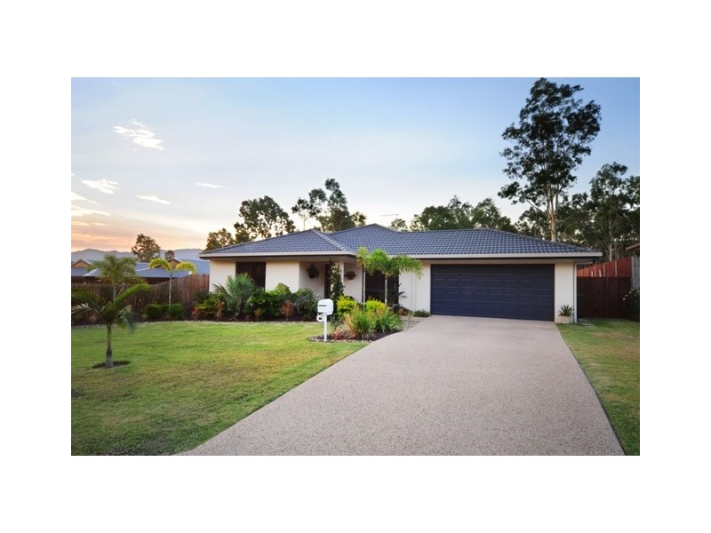 22 Links Drive, Cannonvale QLD 4802
