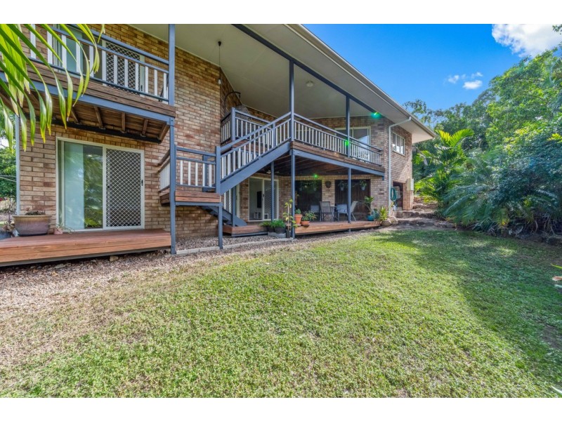 4 Dixon Place, Cannonvale QLD 4802