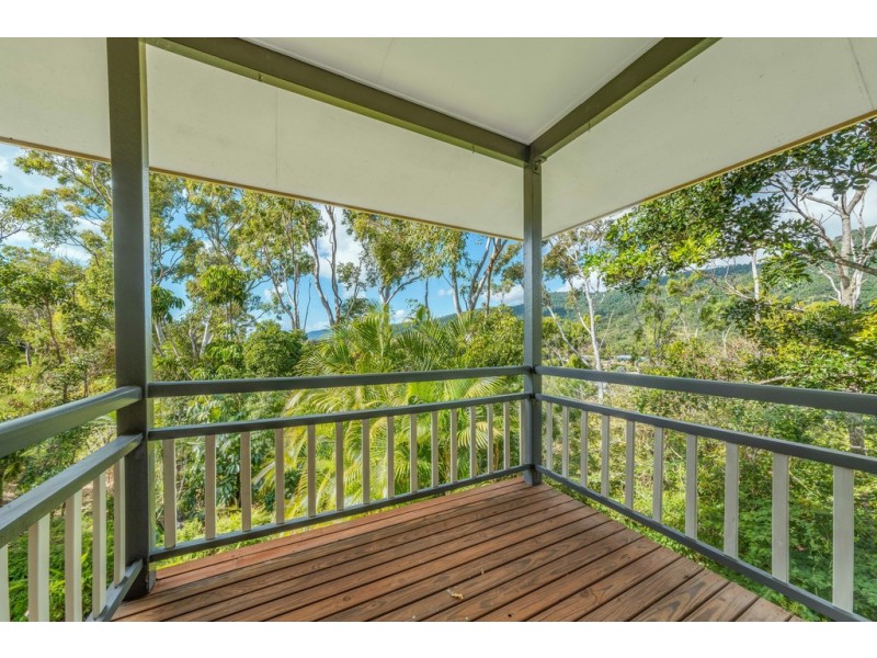 4 Dixon Place, Cannonvale QLD 4802