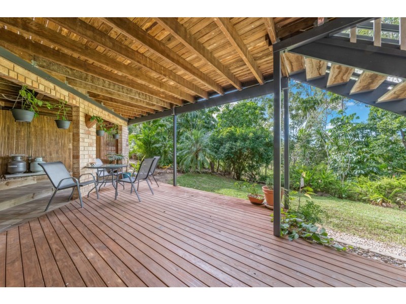 4 Dixon Place, Cannonvale QLD 4802