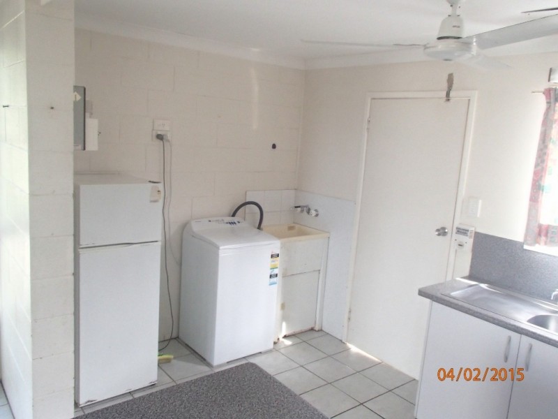 1/9 Salmon Street, Cannonvale QLD 4802