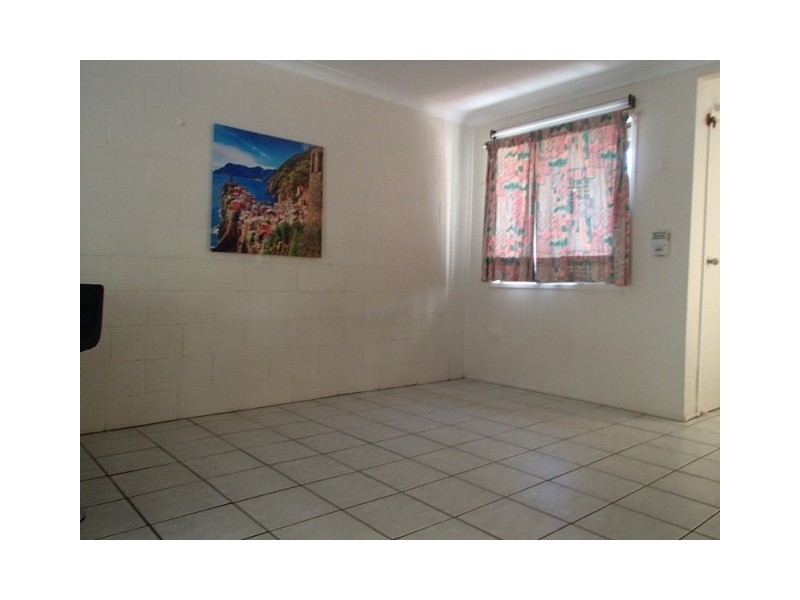 1/9 Salmon Street, Cannonvale QLD 4802