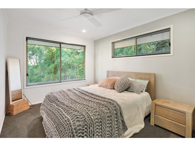 2/9 Macarthur Drive, Cannonvale QLD 4802
