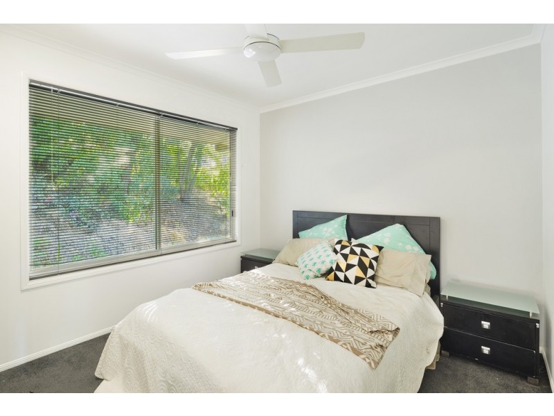 2/9 Macarthur Drive, Cannonvale QLD 4802