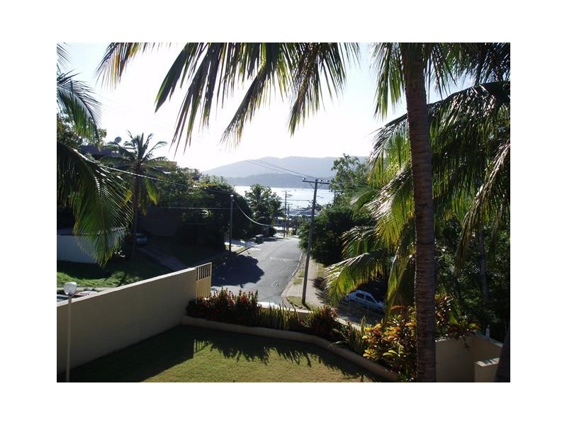 1/10 Begley Street, Airlie Beach QLD 4802