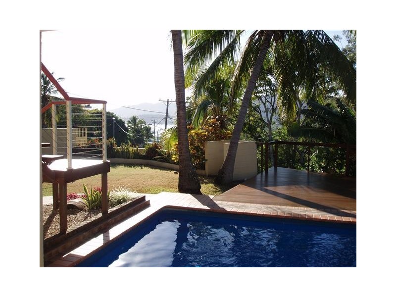 1/10 Begley Street, Airlie Beach QLD 4802
