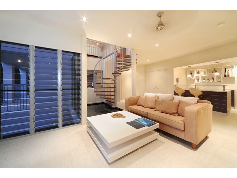 41 Harbour Avenue, Shute Harbour QLD 4802