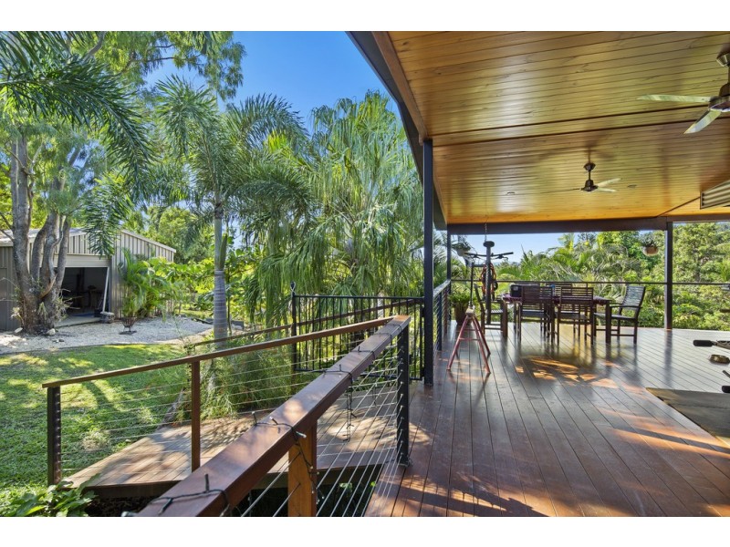 14 Manooka Drive, Cannonvale QLD 4802