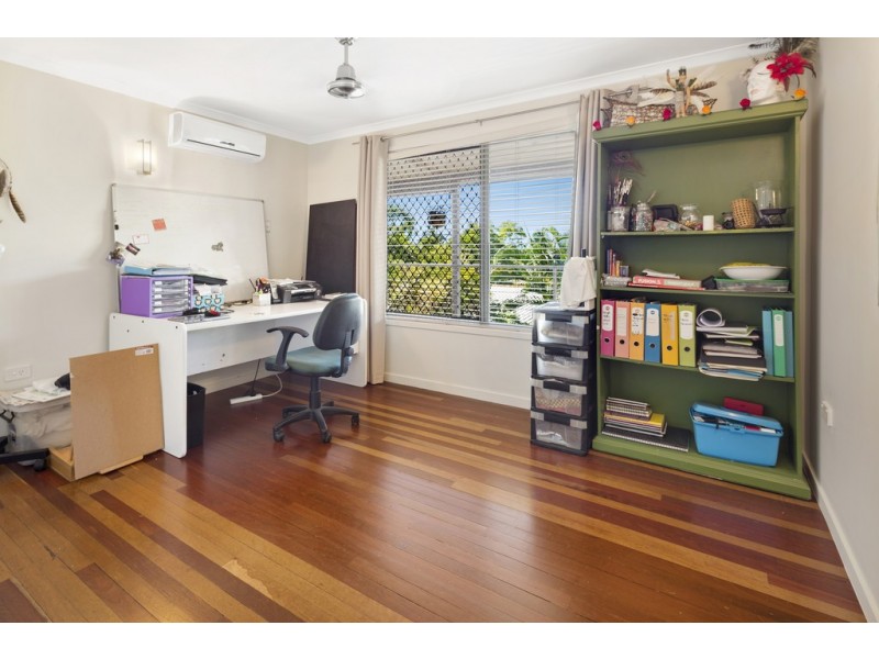 14 Manooka Drive, Cannonvale QLD 4802